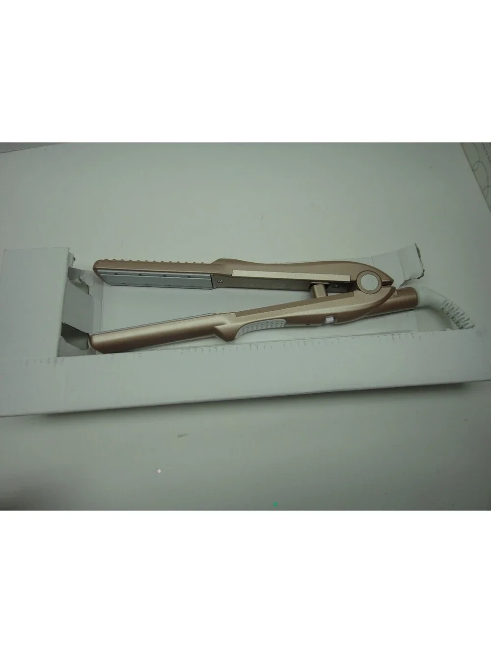 Vivitar Simply Beautiful Hair Straightening Flat iron Rose Gold